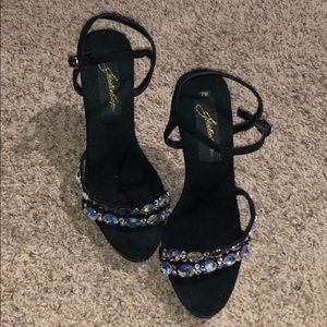 Johnathan Kayne Heels